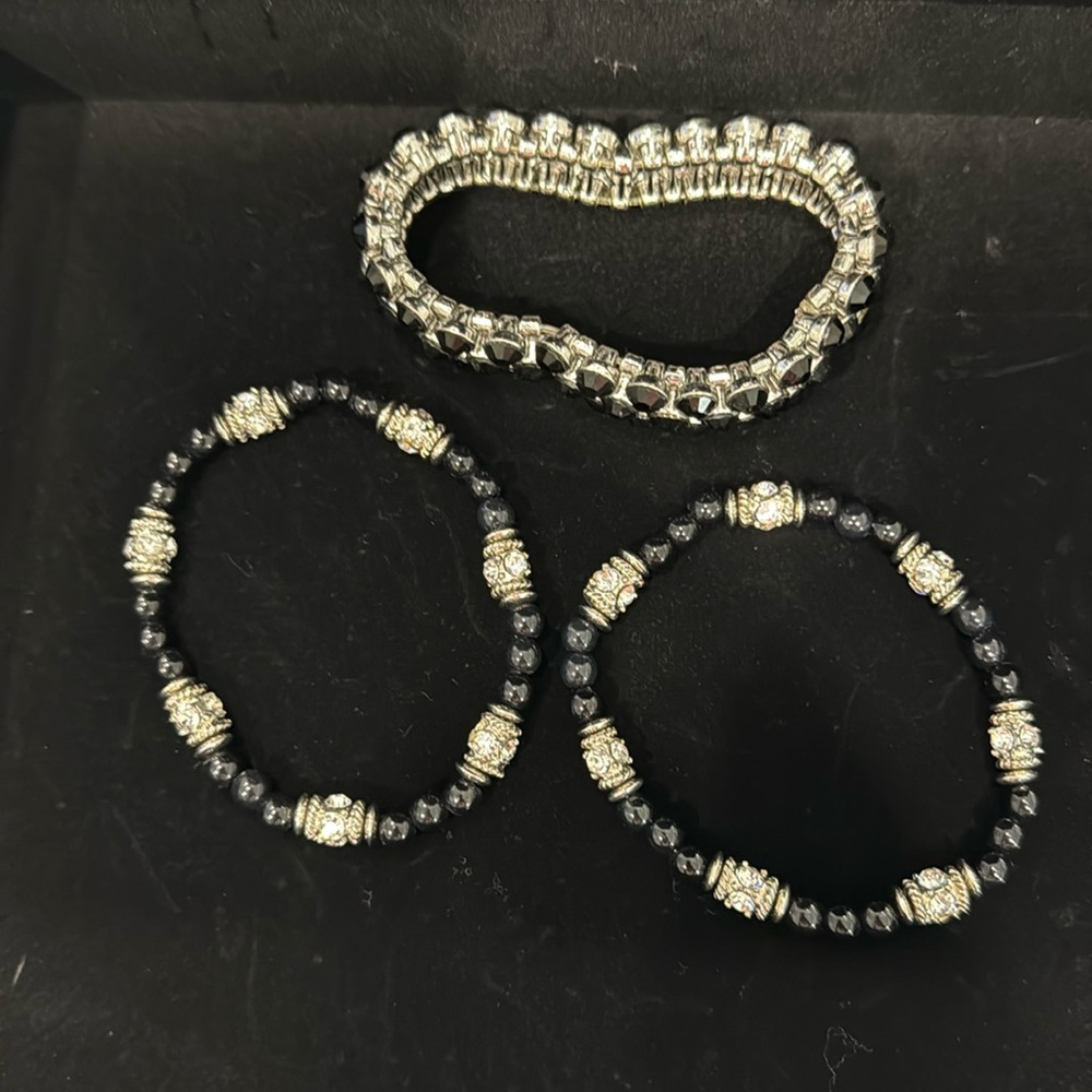 Elegant silver and Black Beaded Bracelet Set